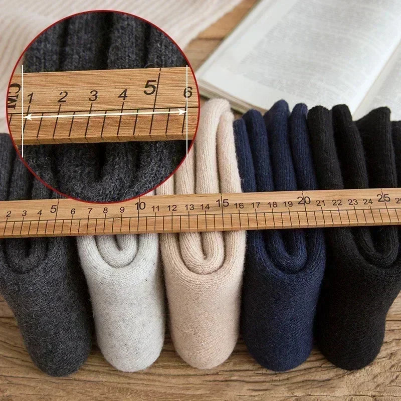 Warme und kuschelige Socken aus Merinowolle (3 Paar)